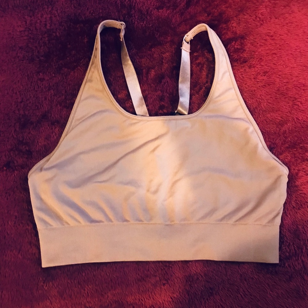 Fabletics Medium Support Sports Bra